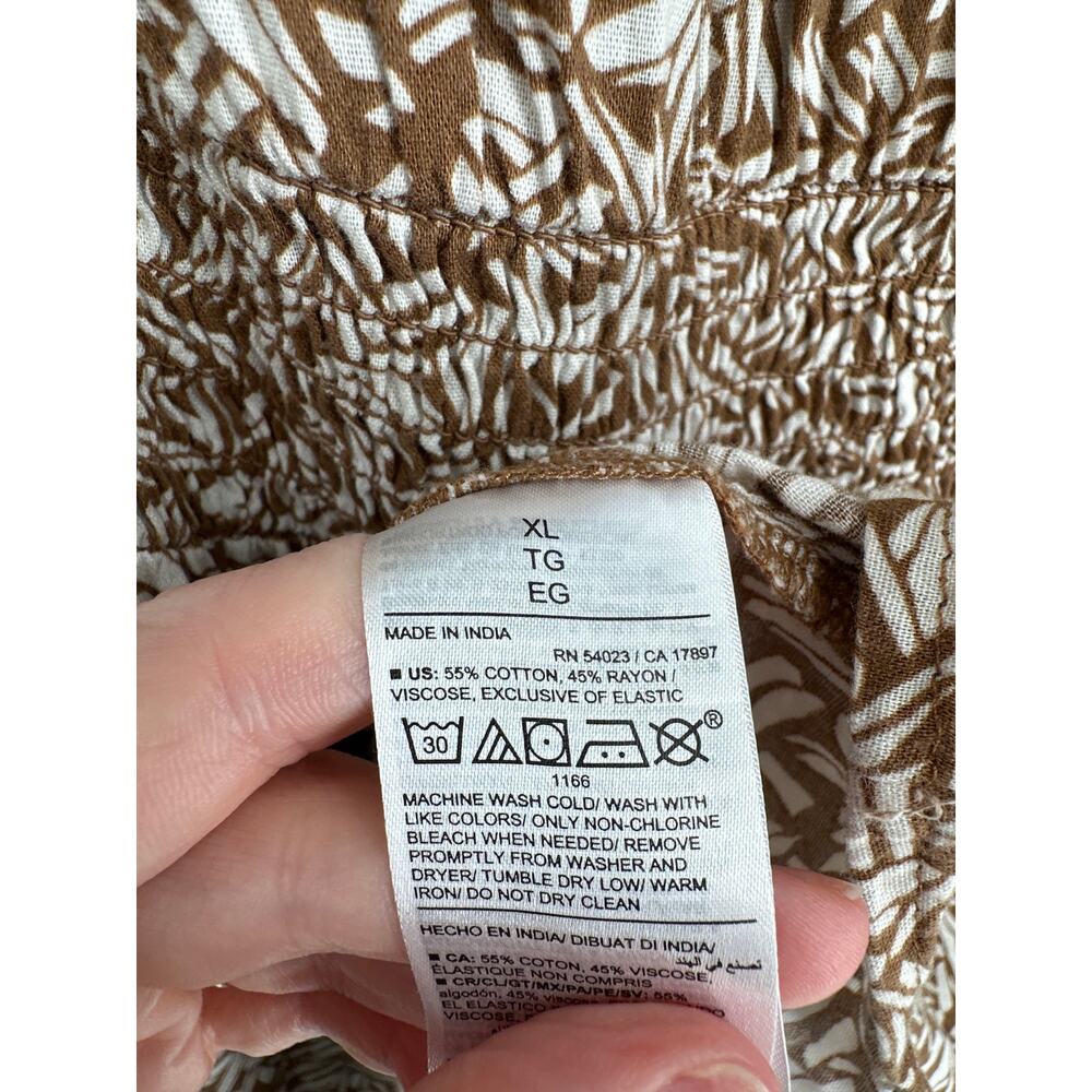 Old Navy Brown Floral Maxi Dress - Picture 4 of 9